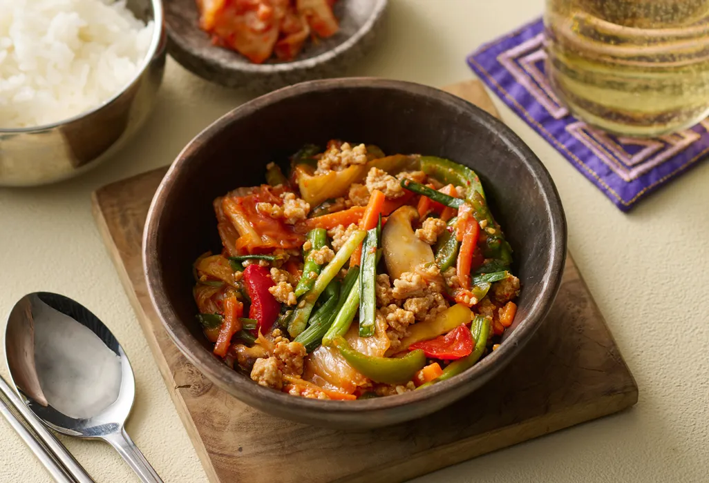 生姜香る豚ひき肉と揚げなすの甘辛そぼろ炒め | GREEN SPOON（グリーン