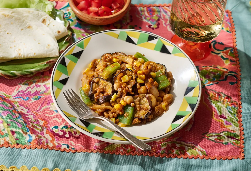 彩り野菜と甘辛ソースの特製エビチリ | GREEN SPOON（グリーンスプーン）
