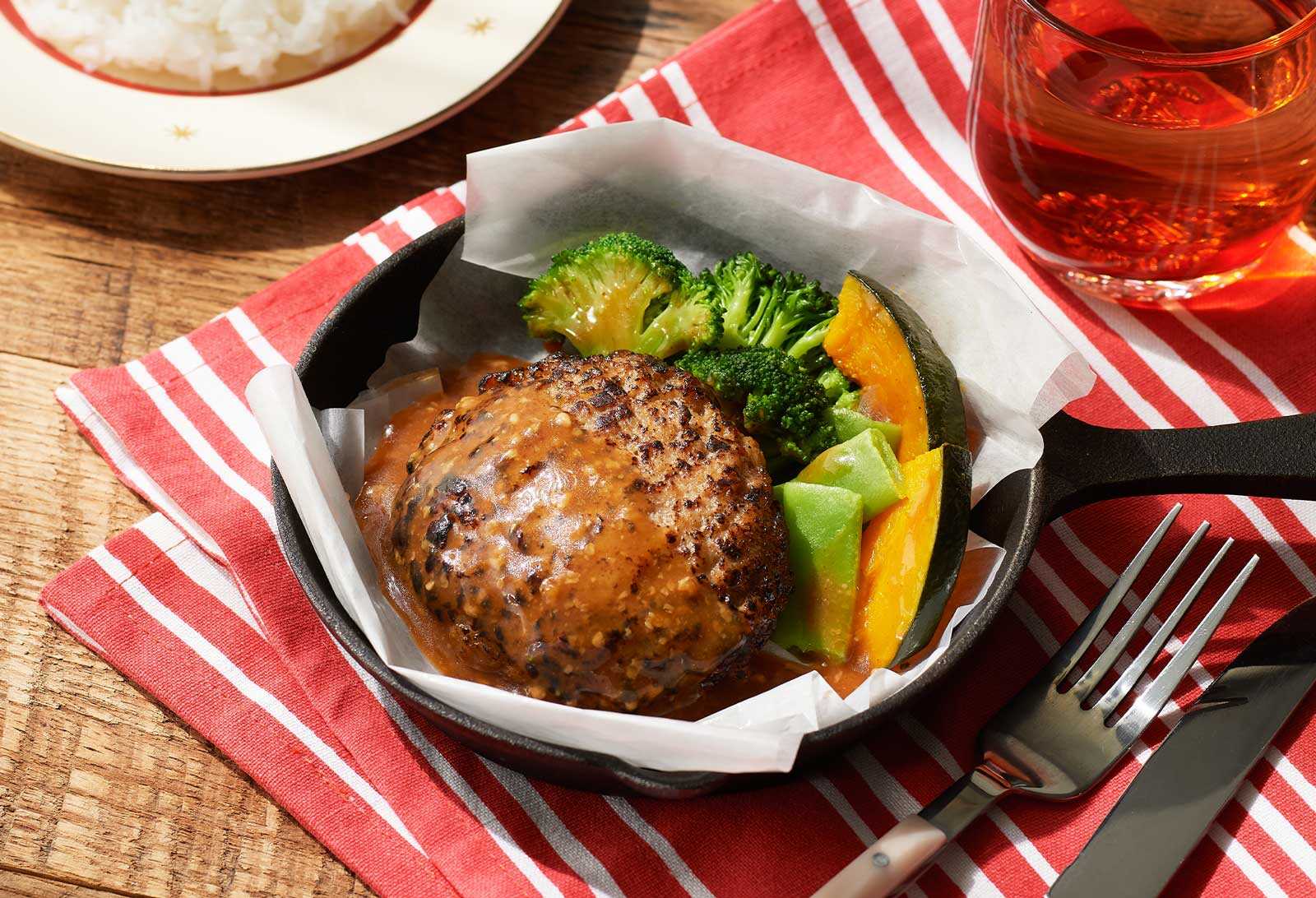 鰹香る和風出汁の直火焼きハンバーグ | GREEN SPOON（グリーンスプーン）