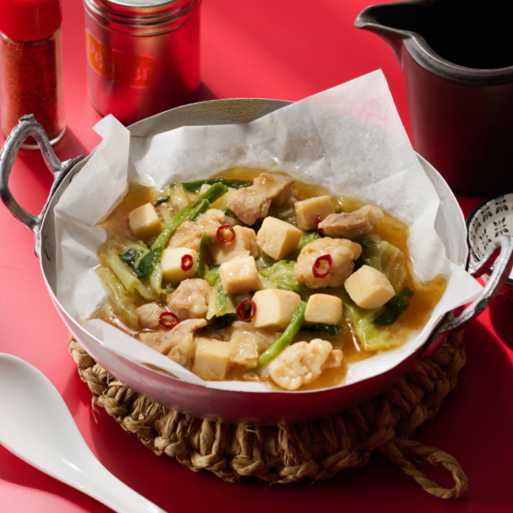 キャベツとニラの醤油仕立て博多風牛もつ鍋